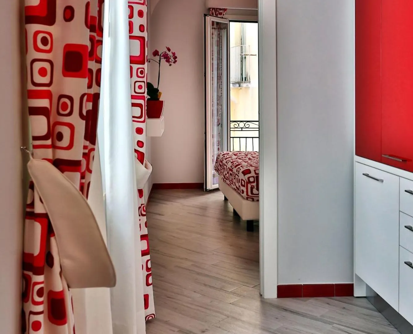 Amalfi Apartments Design Centro Storico 0*,  Włochy